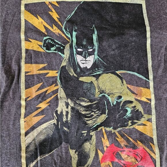 Batman vs Superman Dawn Of Justice DC Comics Crew Neck Grey Graphic T-Shirt 2XL - Picture 2 of 4